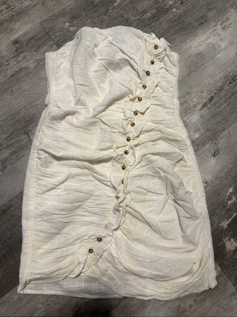 Women’s Cream Ruching Button-Detail Strapless Dress